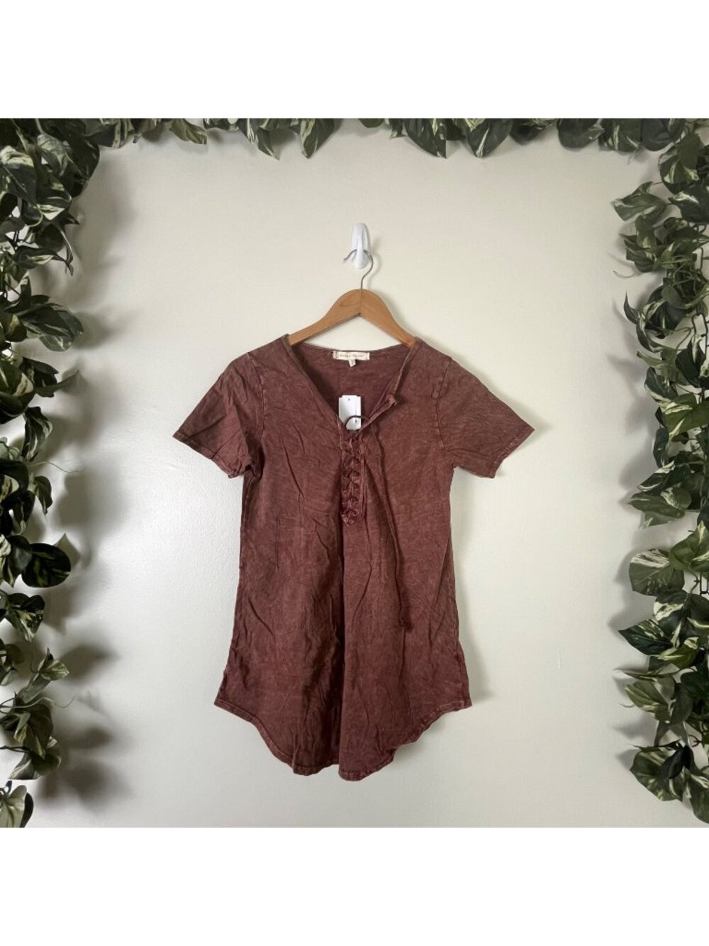 Gilded Intent Front Lace Up V-Neck Short Sleeve Shirt Rustic NWT Women’s Size S